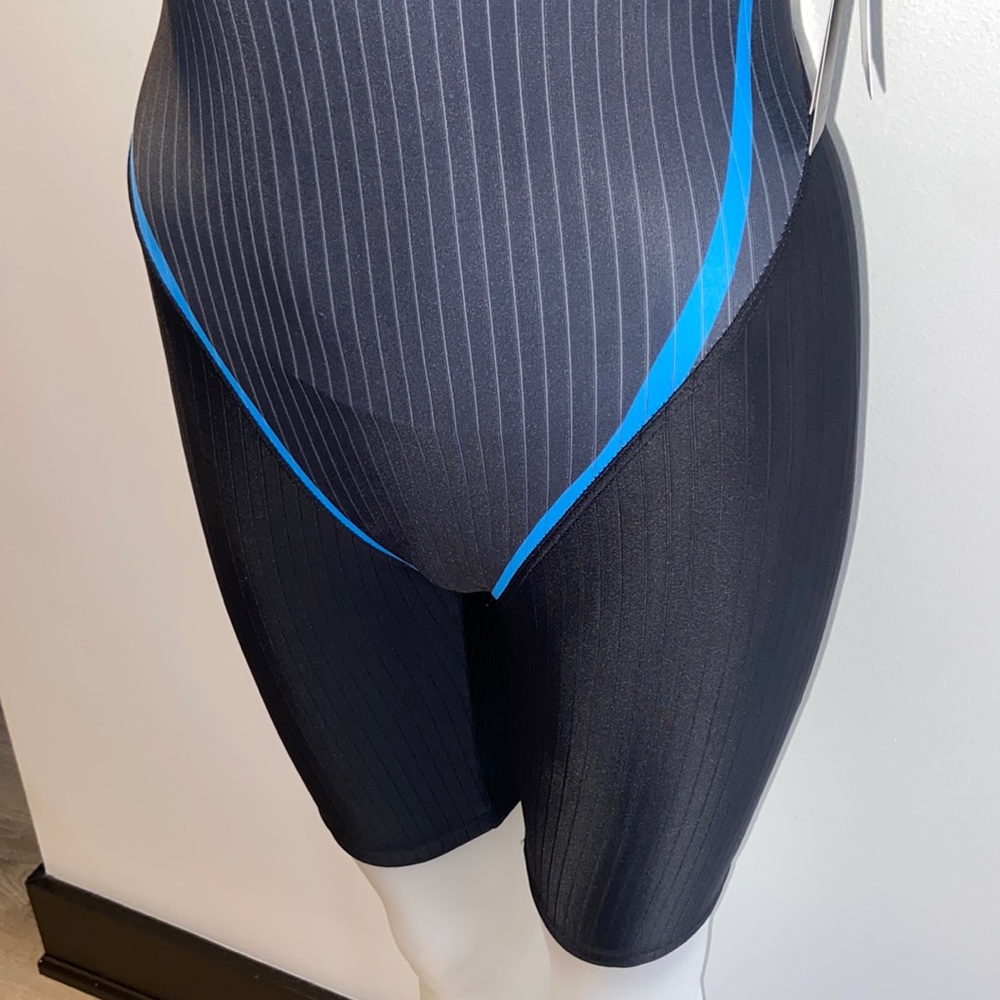 Black & Blue Wet Sport Suit - Picture 3 of 7